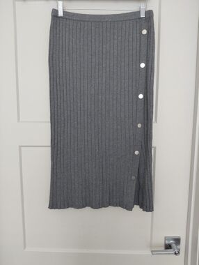 Ribbed Side-Snap Midi Skirt - Gray